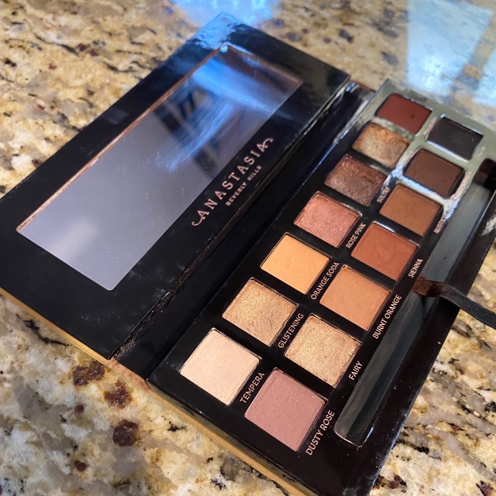 ABH soft glam